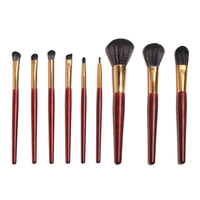 Ensemble de pinceaux de maquillage à manche en bois de haute qualité pinceau de beauté biodégradable pinceau facial professionnel à contour de fond de teint à poils doux