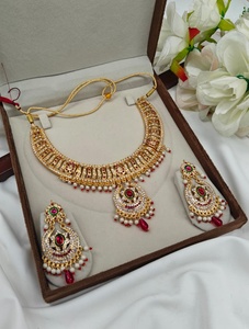 Ensemble de collier plaqué or de style antique ensemble de bijoux combinés en cristal et perles pour les fiançailles et les événements spéciaux - Product Image 2