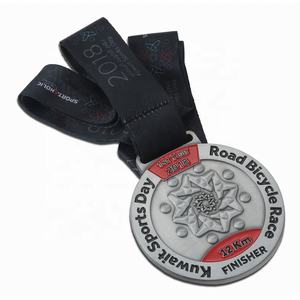 الأفضل مبيعًا على شكل قلب لركوب الدراجات وسباق ركوب الدراجات اصنع كأس الشريط الخاص بك مع طباعة الشاشة الحريرية - Product Image 5
