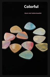 Púas de guitarra al por mayor de alta calidad para ukelele y guitarra eléctrica. Grosor: 2.2 - 2.5 mm. Duradero y robusto con alta dureza. - Product Image 3