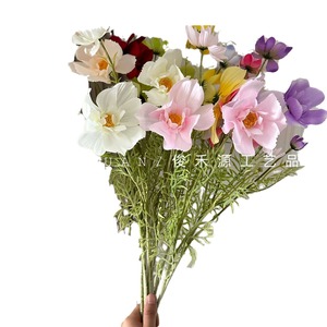 Fleurs Cosmos à Quatre Têtes, Branche Unique, Soie Floquée Blanche, Décoration Intérieure, Accessoires de Mariage - Product Image 3