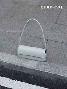 <span class=keywords><strong>Sac</strong></span> à bandoulière en cuir lisse East West 2026 SS pour femme, <span class=keywords><strong>sac</strong></span> à rabat minimaliste élégant pour le quotidien, fournisseur de boutique - Product Image 2