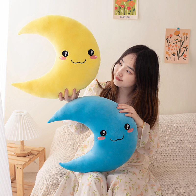 Wholesale Lovely Soft Pillow Beautiful Moon Shape Plush Toy
