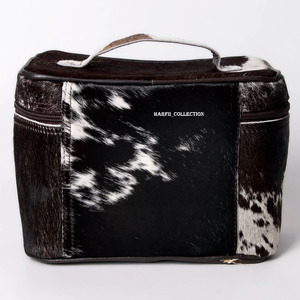 Bolso de mano de cuero para mujer con asa superior y cierre de cremallera, diseño de piel de vaca, para uso casual, viajes y eventos nocturnos. - Product Image 1