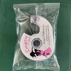 Cinta Adhesiva Transparente Invisible de Doble Cara Antideslizante para Ropa, Ideal para Faldas, Lencería y Prendas de Vestir, Multiusos para Mujer - Product Image 1