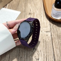 Bracelet de montre en silicone respirant à adsorption magnétique phosphorescente pour Watch Dragon, 18/20/22mm, produit transfrontalier très vendu