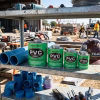 Ciment pour tuyaux en PVC pour l'installation de systèmes d'irrigation