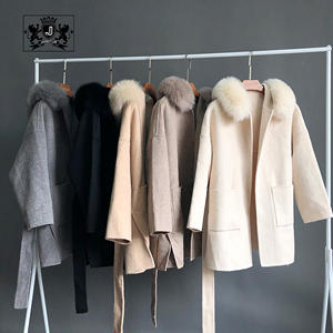 <span class=keywords><strong>Cappotto</strong></span> <span class=keywords><strong>con</strong></span> cappuccio <span class=keywords><strong>in</strong></span> lana di lana di lunga durata Janefur <span class=keywords><strong>in</strong></span> stock da <span class=keywords><strong>donna</strong></span> <span class=keywords><strong>in</strong></span> lana cashmere <span class=keywords><strong>con</strong></span> collo <span class=keywords><strong>in</strong></span> vera <span class=keywords><strong>pelliccia</strong></span> di volpe - Product Image 1