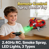 Jouet scarabée rampant électrique télécommandé en plastique personnalisé 2,4 GHz sans fil RC pour enfants rechargeable avec pulvérisation de fumée et lumières LED pour farces