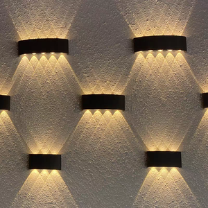 Appliques murales de couloir en aluminium léger 6w Led Garden Outdoor Waterproof Ip65 Led Outdoor Wall Lamps - Product Image 3