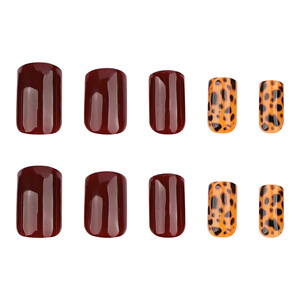 Venta al por mayor Manicura Estampado de leopardo Usable Nail Art <span class=keywords><strong>Vino</strong></span> rojo Color sólido Nail Art Piezas Cuadrado corto Otoño Usable Nail Art - Product Image 4