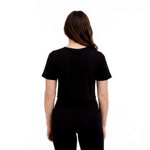เสื้อยืดผู้หญิงทรงเข้ารูปน่ารัก สไตล์ครอป สำหรับฤดูร้อน ใส่สบาย ระบายอากาศดี แขนสั้น สีพื้น สีดำ รับสกรีนลายตามสั่ง - Product Image 2