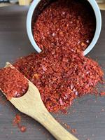 Paprika rouge en flocons concassés en vrac, séché et brut, pour la transformation alimentaire et la vente en gros