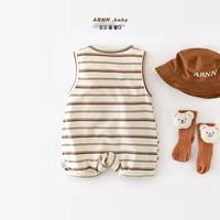 Combinaison fine en coton unisexe pour bébés Summer Infant & adorable barboteuse rayée élégante pour les sorties