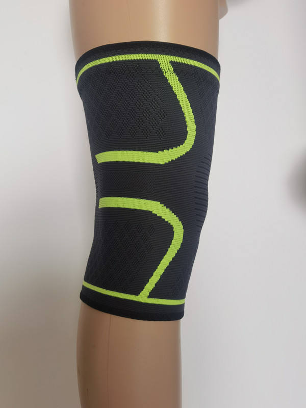 สีเขียวอ่อน