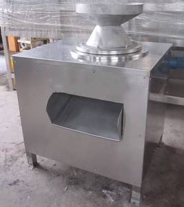 เครื่องปอกมะพร้าวอ่อนอัตโนมัติแบบใช้มอเตอร์ พร้อมเครื่องบดมะพร้าวอ่อน ทำจากสแตนเลส 304 รับประกัน 2 ปี - Product Image 2