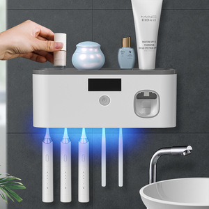 Support mural intelligent pour brosses à dents avec stérilisation UV, design classique gris en plastique à ventouse pour salle de bain - Product Image 2