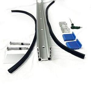 Accessoires de <span class=keywords><strong>garde</strong></span>-<span class=keywords><strong>corps</strong></span> en verre sans cadre U Channel prix usine clip en aluminium de <span class=keywords><strong>garde</strong></span>-<span class=keywords><strong>corps</strong></span> en verre <span class=keywords><strong>pour</strong></span> balcon d'escalier de villa d'hôtel - Product Image 5