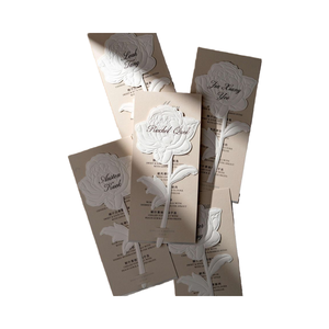 Inviti di Nozze Estetici di Lusso a Forma di Fiore, Biglietti Personalizzati con Nomi degli Invitati, Stampa Digitale e Goffratura Artistica - Product Image 4