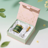 Coffret cadeau luxe en carton rigide pour fouet à matcha, emballage FSC avec logo personnalisé, boîte en papier pour poudre de thé matcha.