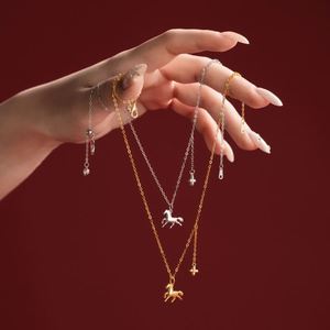 Nouveau design Dylam, collier en argent S925 avec chaîne à maillons, pendentif cheval élément du zodiaque chinois, gland et trèfle à quatre feuilles, accessoire bijou - Product Image 2