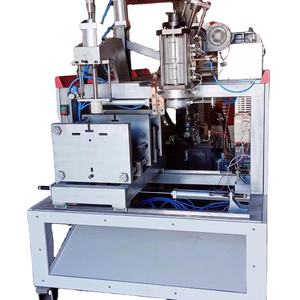 Машина для производства пластиковых емкостей, выдувная машина для 20-литровых бутылей, мини-станок для изготовления пластиковых контейнеров - Product Image 5