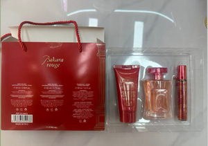 Perfume Corporal en Aerosol para Mujer, Juego de Cuatro Piezas con Fragancia Floral Duradera, Aroma a Incienso, Granada y Cítricos - Product Image 5