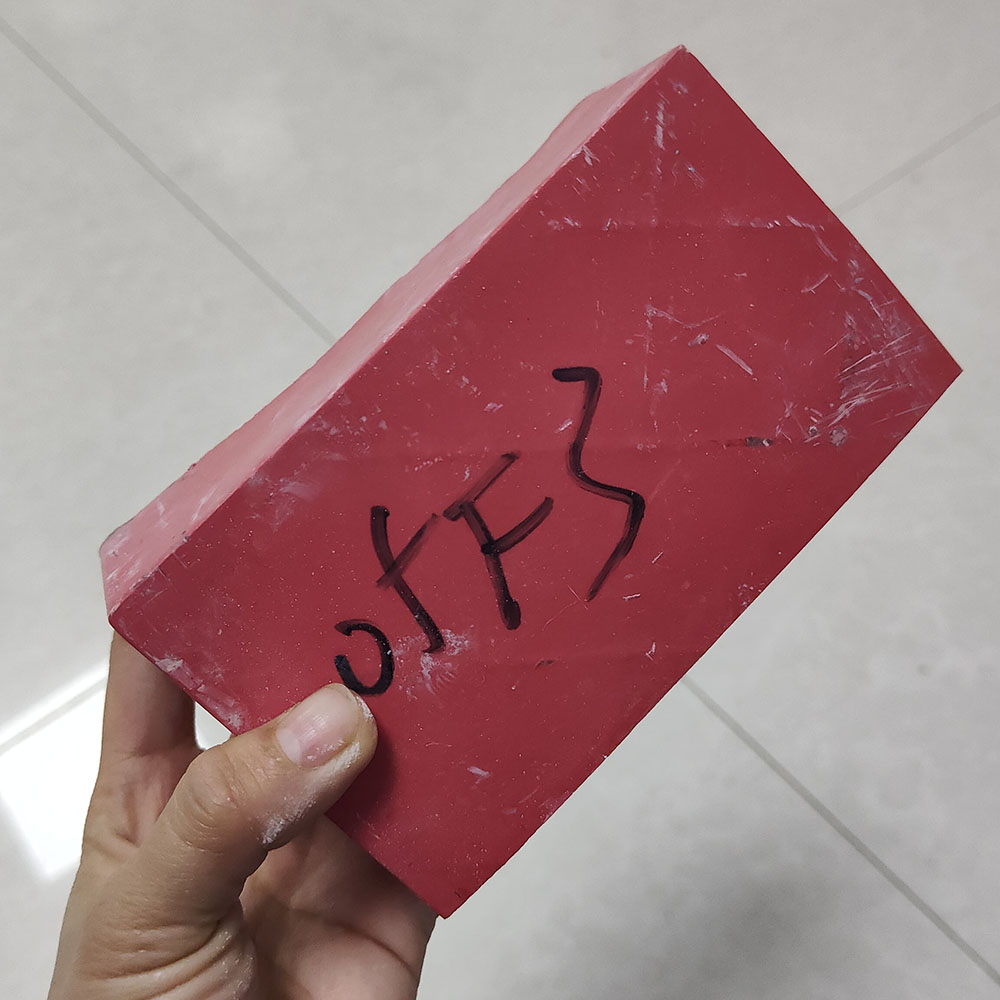 05F3