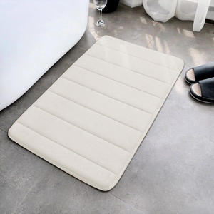 Tapis de salle de bain antidérapant en mousse à mémoire de forme, absorption rapide de l'eau, lavage en machine, doux, confortable, facile à utiliser - Product Image 4