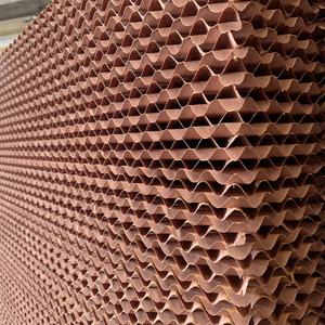 Industrielles Kühl kissen mit Wasserpumpen kühlsystem für die Kühlung von Geflügelfarmen - Product Image 1