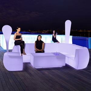 حار بيع لون التحكم أدى الأثاث البلاستيكية الاقسام أدى أريكة أريكة لشريط - Product Image 4