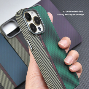 Funda trasera de teléfono móvil antiarañazos a prueba de golpes con patrón de <span class=keywords><strong>fibra</strong></span> de carbono para iPhone 14 Pro 12 13 14 15 16 Pro Max - Product Image 6