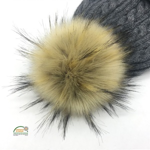 Mũ Beanie Quả Cầu Lớn 17Cm Với Nút Bấm Có Thể Tháo Rời Faux Fox Fur Rabbit Fur Faux Fur Pom - Product Image 3