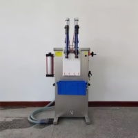Remplisseuse de liquide corrosif à double tête pour nettoyeur de toilettes Harpic Machine de remplissage de liquide pour bouteilles