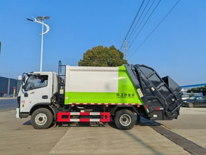 Camion à ordures lourd diesel automatique Dongfeng, camion de compression des déchets municipaux - Product Image 3