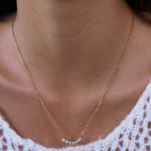 จี้รูปหน้ายิ้มประดับมุก ทอง 18K สแตนเลสสตีล เกรด AA สร้อยคอมุกสำหรับใส่ทุกวัน ดีไซน์ทรงเรขาคณิตแบบหนามเตย - Product Image 4