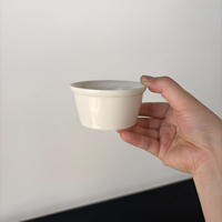 Vente en gros de ramequins en porcelaine blanche ivoire de 95 ml, compatibles micro-ondes pour restaurants, hôtels, traiteurs