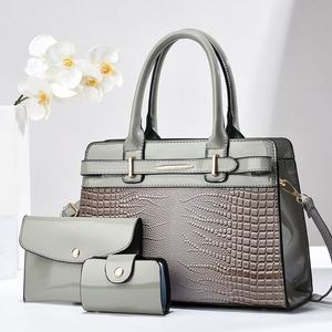 Wholesale Fashion Patent PU Leather Alligator Pattern Luxury <b>Bags</b> Women Handbags Shoulder Ladies Hand <b>Bags</b> - Product Image 3