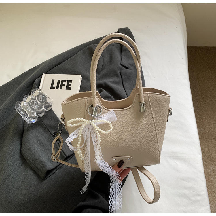 Off - white with pendant