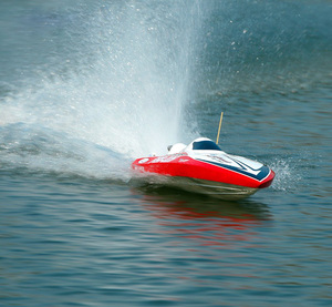 <span class=keywords><strong>Bateau</strong></span> <span class=keywords><strong>RC</strong></span> OEM ODM <span class=keywords><strong>26CC</strong></span> avec moteur à essence, coque en fibre de verre, hélice et télécommande - Achetez en Chine - Product Image 6