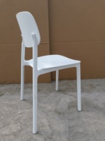 Chaises de salle à manger en plastique PP nordique pour l'intérieur, vente en gros, chaises de salle à manger en polypropylène, chaises empilables en plastique