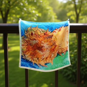 Sciarpa Quadrata Piccola con Dipinto a Olio di Girasoli 70x70Cm FULARES - Product Image 1