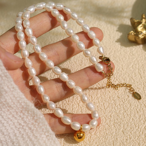 สร้อยคอมุกน้ำจืด เกรด AAA พร้อมจี้รูปกระดิ่งทอง สายคล้องคอ สำหรับใส่ทุกวัน - Product Image 1