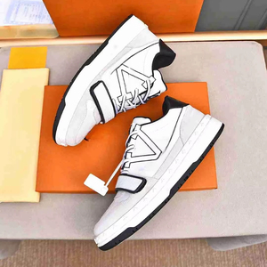 MOOM Evergreen Luxury Hommes Casual Chunky Trendy Semelle épaisse en cuir de vache Semelle extérieure en caoutchouc Fermeture de chaussette Motif de griffonnage Toutes les chaussures - Product Image 1