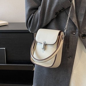 Girls' Easy Carry Small <strong>Bags</strong> Ins Hot Fashion Ladies <strong>Mobile</strong> <strong>Bags</strong> Simple Designs Women square Handbags Wholesale for 2024 Summer - Product Image 2