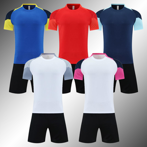 2526 Hochwertiges Fußball-Uniform-Set, Individuell Anpassbar mit Präzisem Thermotransferdruck der Nummern, Fußballtrikot - Product Image 1