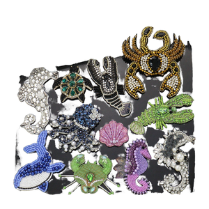 Patchs brodés faits main en 3D avec strass et perles, motifs crabe, homard, tortue, inspirés du monde marin, à coudre sur vêtements, autocollants en tissu pour DIY - Product Image 1