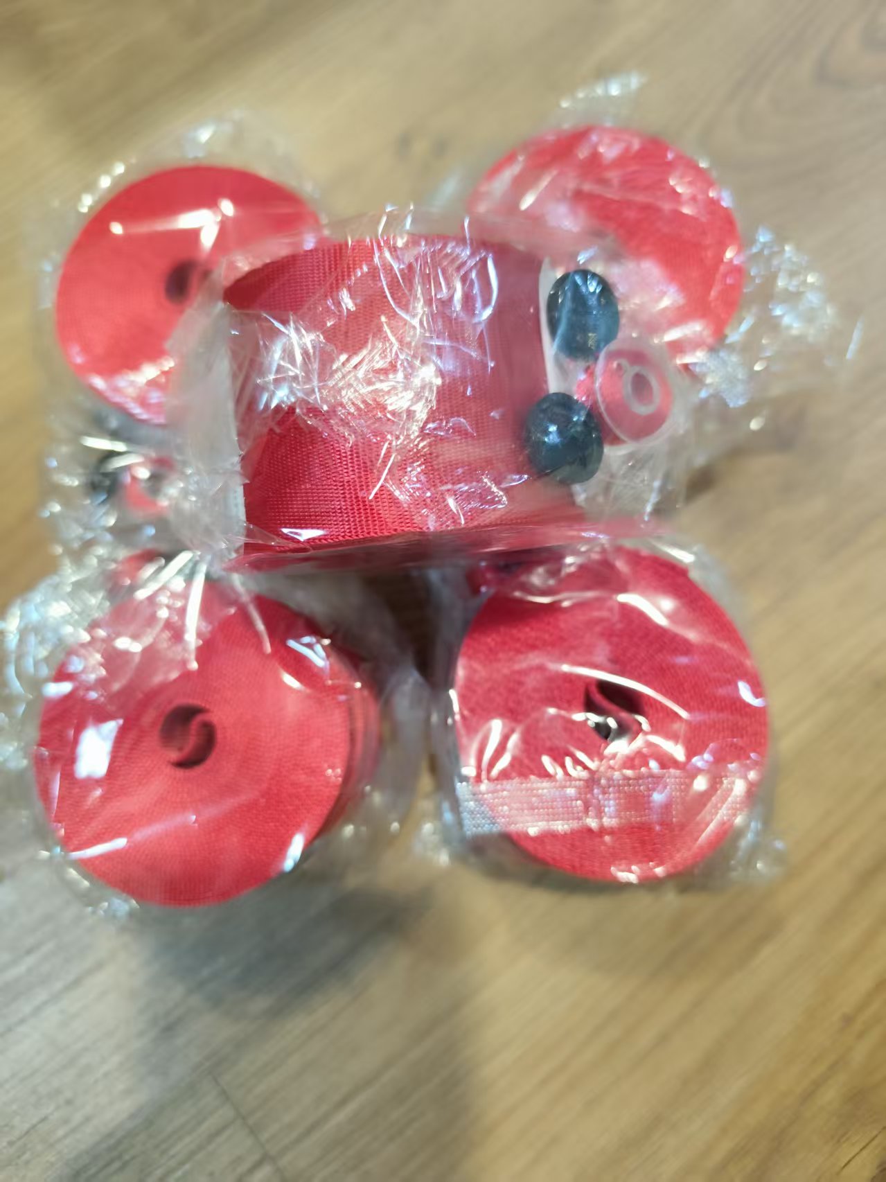 5 rouleaux rouge