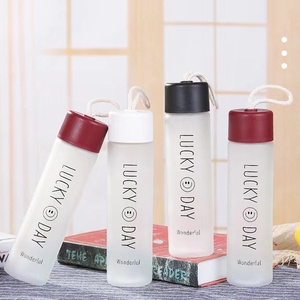 Bouteille d'eau en verre transparent/givré 360 ml avec <span class=keywords><strong>logo</strong></span> personnalisé, gourde portable pour l'extérieur, cadeaux Lucky Day, vaisselle en verre - Product Image 3
