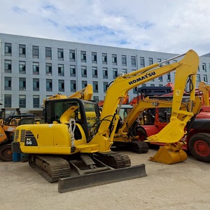 Pelleteuse sur chenilles Komatsu PC56 de 5 tonnes d'occasion de la meilleure qualité, modèle 2022 avec moteur et boîte de vitesses, à bas prix - Product Image 1